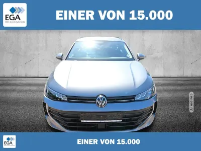 Gebraucht VW Passat 150 PS (110 kW) 2025 Grau metallic Kombi