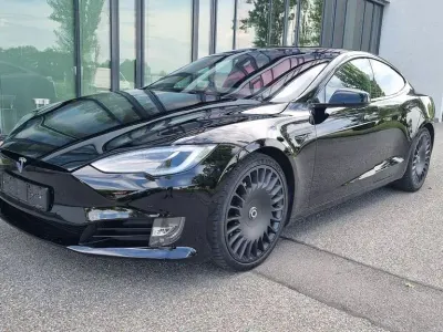 Używany Tesla Model S Performance 584 kW (795 KM) 2021 Czarny Hatchback