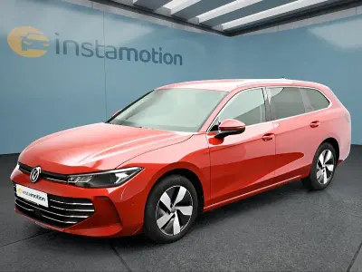 Gebraucht VW Passat 150 PS (110 kW) 2025 Rot Kombi