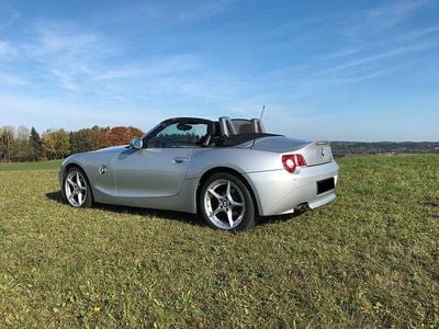 Gebraucht BMW Z4 Sport Line 170 PS (125 kW) 2004 Silber Cabrio