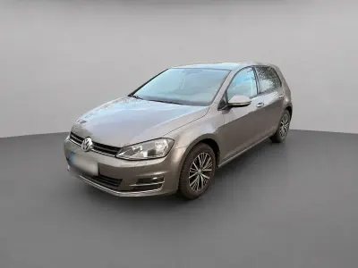 Gebraucht VW Golf VII Allstar 110 PS (80 kW) 2016 Grau Limousine