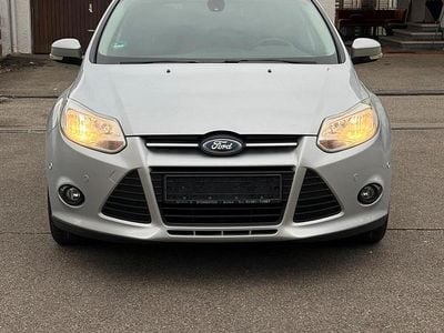 Usata Ford Focus 125 CV (91 kW) 2014 Argento Berlina