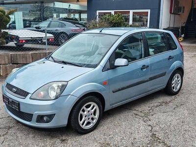 Gebraucht Ford Fiesta Style 80 PS (58 kW) 2007 Blau Kleinwagen