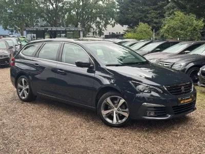 Gebraucht Peugeot 308 131 PS (96 kW) 2019 Grau Kombi