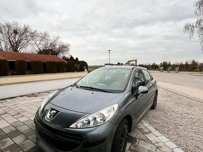 Gebraucht Peugeot 207 91 PS (66 kW) 2008 Andere farben Limousine