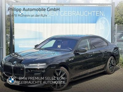 BMW M760e