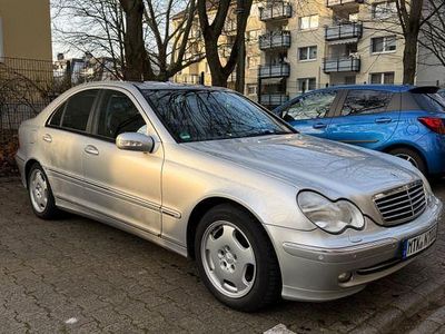 Silber Gebraucht 2000 Mercedes C240 Avantgarde Limousine | 3.900 € (Fairer Preis)