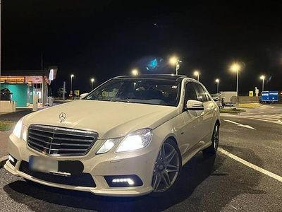 Gebraucht Mercedes E350 Avantgarde 231 PS (169 kW) 2010 Weiß Limousine