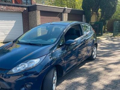 Second-hand Ford Fiesta 82 CP (60 kW) 2011 Albastru Hatchback