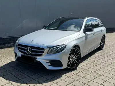 Gebraucht Mercedes E350 AMG line 258 PS (189 kW) 2017 Silber Limousine