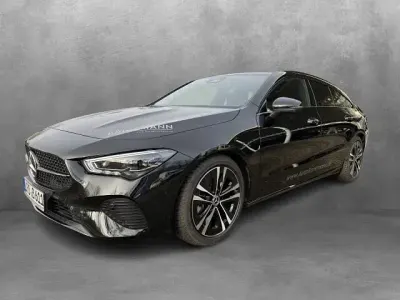 Gebraucht Mercedes CLA180 Shooting Brake Progressive 136 PS (100 kW) 2025 Lack kosmosschwarz Kombi