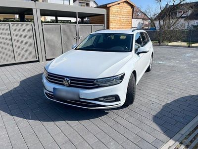 Gebraucht VW Passat Business 150 PS (110 kW) 2021 Weiß Kombi