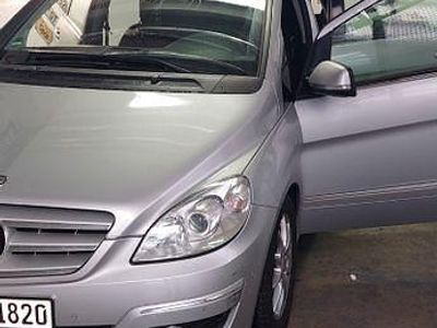 Usata Mercedes B200 136 CV (100 kW) 2008 Argento Monovolume