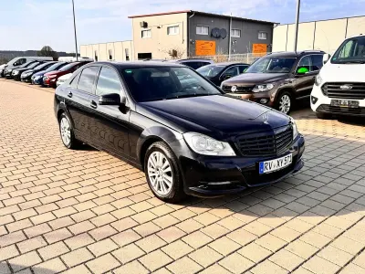 Gebraucht Mercedes C220 Elegance 170 PS (125 kW) 2013 Schwarz Limousine