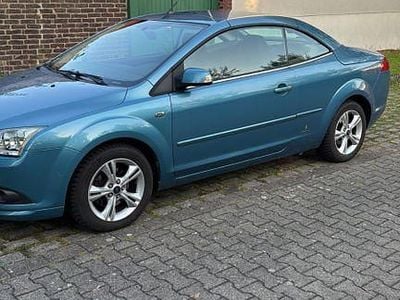Begagnad Ford Focus Cabriolet Trend 101 HK (74 kW) 2007 Grön Cab