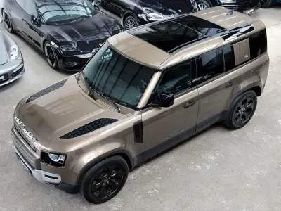 Gebraucht Land Rover Defender SE Dynamic 300 PS (220 kW) 2021 Braun SUV