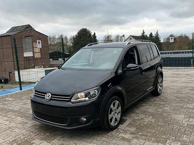 VW Touran Cross