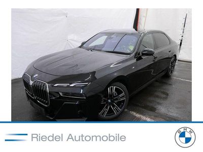 Gebraucht BMW 740 M Sport 299 PS (219 kW) 2025 Schwarz Limousine