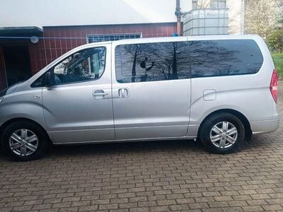 Gebraucht Hyundai H-1 170 PS (125 kW) 2009 Silber Van / Kleinbus