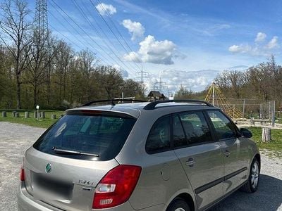 Second-hand Skoda Fabia Family 86 CP (63 kW) 2011 Bej Berlinǎ