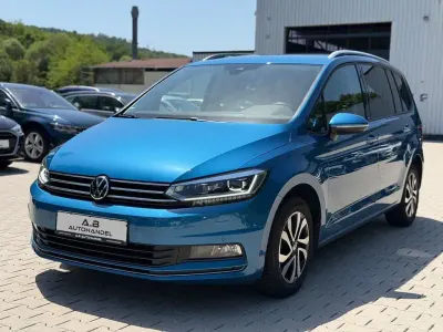 Gebraucht VW Touran Active 122 PS (89 kW) 2022 Blau Van / Kleinbus