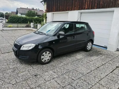Gebraucht Skoda Fabia 60 PS (44 kW) 2009 Schwarz Limousine