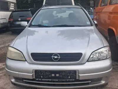 Gebraucht Opel Astra 101 PS (74 kW) 1999 Silber Kombi