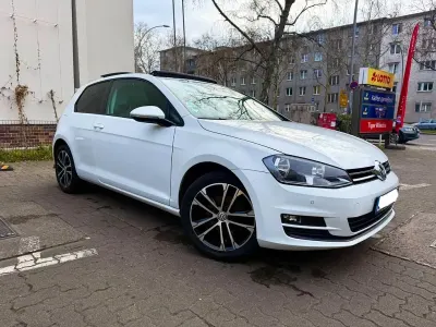 Gebraucht VW Golf VII Comfortline 86 PS (63 kW) 2014 Weiß Limousine