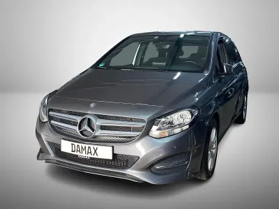 Gebraucht Mercedes B180 122 PS (89 kW) 2017 Mountaingrau  met. Kleinwagen