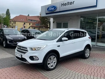 Używany Ford Kuga Trend 120 KM (88 kW) 2019 Biały SUV