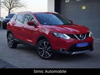Gebraucht Nissan Qashqai Tekna 131 PS (96 kW) 2017 Rot SUV