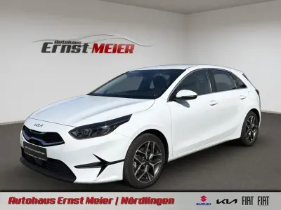 Gebraucht Kia Ceed Spirit 140 PS (102 kW) 2025 (wd) cararraweiss Kleinwagen