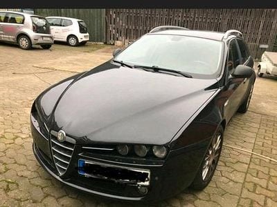 Schwarz Gebraucht 2007 Alfa Romeo 159 Kombi | 2.200 € (Fairer Preis)