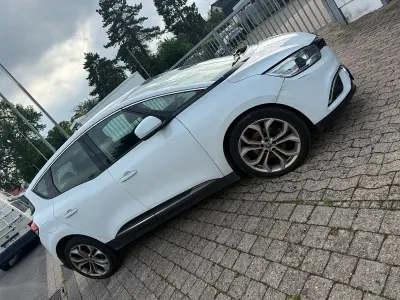 Gebraucht Renault Scénic III 140 PS (102 kW) 2016 Weiß SUV