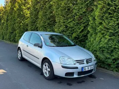 Gebraucht VW Golf V 80 PS (58 kW) 2007 Silber Limousine