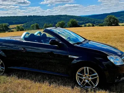 Gebraucht Opel Tigra 90 PS (66 kW) 2007 Schwarz Cabrio