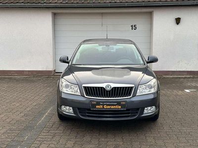 Grau Gebraucht 2009 Skoda Octavia Elegance Kombi | 4.590 € (Fairer Preis)