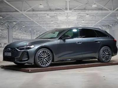 Neu Audi A5 Sport 204 PS (150 kW) 2025 Daytonagrau perleffekt Kombi