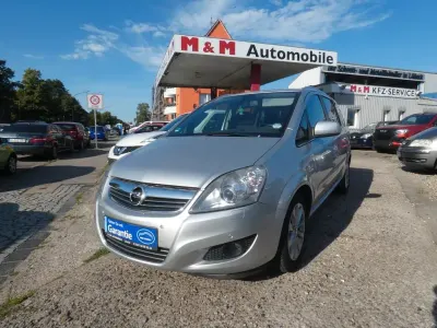 Gebraucht Opel Zafira Family 140 PS (102 kW) 2014 Silber Van / Kleinbus