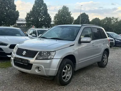 Gebraucht Suzuki Grand Vitara Club 169 PS (124 kW) 2009 Grau SUV