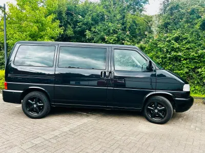 Gebraucht VW T4 102 PS (75 kW) 2003 Schwarz Van