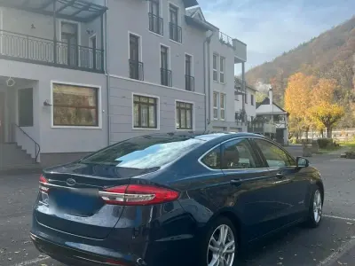Usado Ford Mondeo 187 CV (137 kW) 2019 Azul Berlina