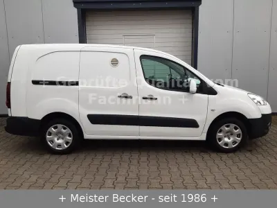 Gebraucht Peugeot Partner Comfort 90 PS (66 kW) 2013 Weiß Van / Kleinbus
