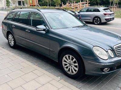 Gebraucht Mercedes E280 Classic 190 PS (139 kW) 2006 Grau Kombi