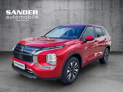 Neu Mitsubishi Outlander P-HEV Plus 306 PS (225 kW) 2025 Rot SUV