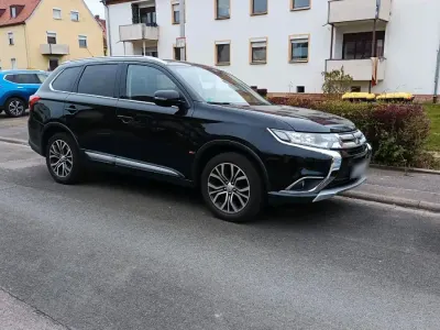 Gebraucht Mitsubishi Outlander 150 PS (110 kW) 2016 Schwarz SUV