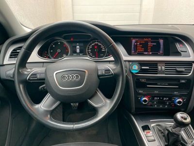 gebraucht Audi A4 Avant 2.0 TDI 6-Gang Ambiente