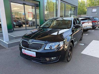 Gebraucht Skoda Octavia Elegance 105 PS (77 kW) 2014 Schwarzmagic perleffekt Kombi