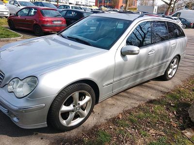 Usata Mercedes C200 163 CV (119 kW) 2004 Argento Station wagon