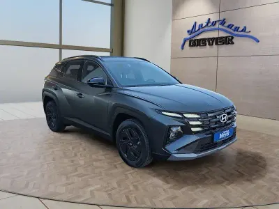 Neu Hyundai Tucson 150 PS (110 kW) 2026 Grün SUV
